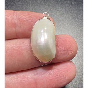 925 White Cream Mabe Pearl Pendant Oval Fine Gemstone Dangle